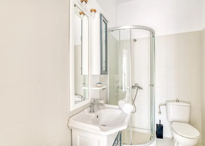 Zeos - Cycladic House Close To The Villa