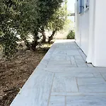 Zeos - Cycladic House Close To The * Ampelas