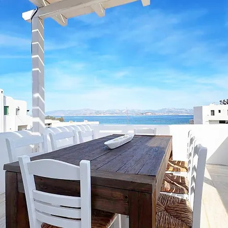 Zeos - Cycladic House Close To The Villa *