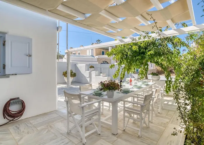 Villa Zeos - Cycladic House Close To The Ambelas
